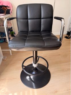 Task chair
