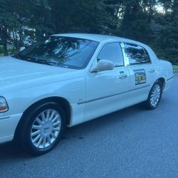 2005 Lincoln Town Car