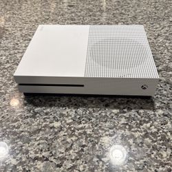 White Xbox One S