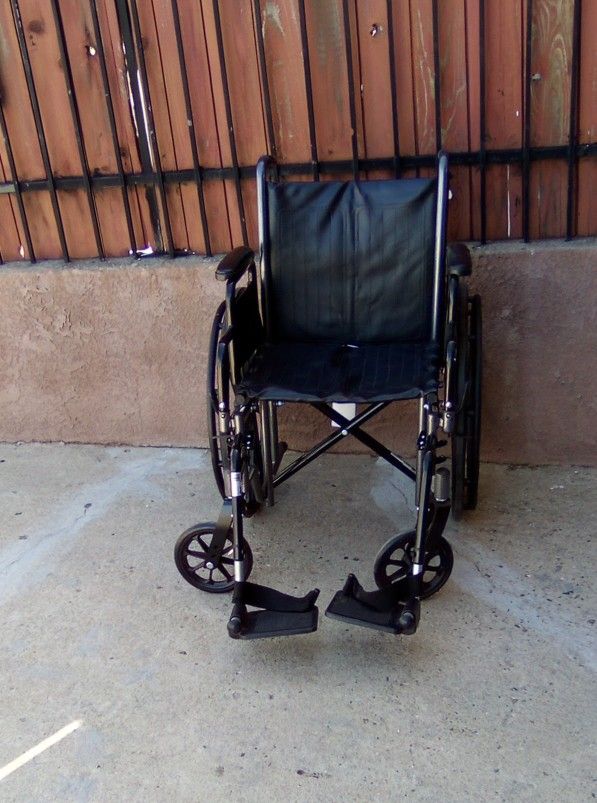 Sillas De Ruedas Wheel Chair En El Este De Los Ángeles