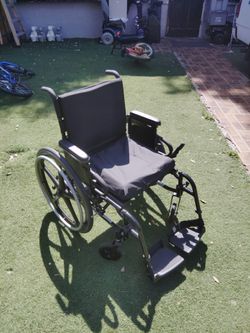 QUICKIE QXi MANUAL CHAIR