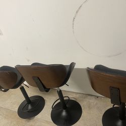 3 Bar Stools 