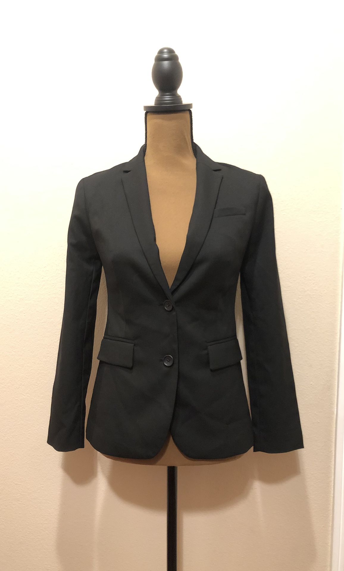 Women’s Black Blazer By Banana Republic Size 00P (NEW)