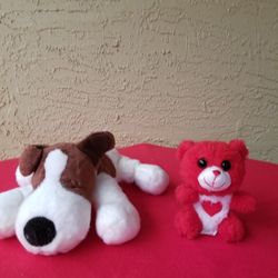 2 Stuffed Animals 