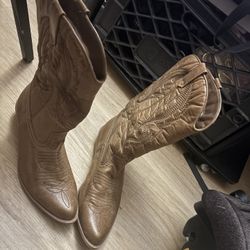 Brown Western Cowboy Boots – Great Condition ✨