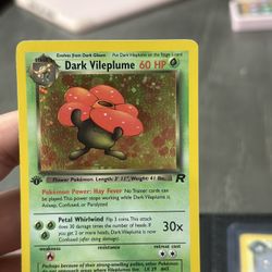 Dark Vileplume 1st Edition Holo
