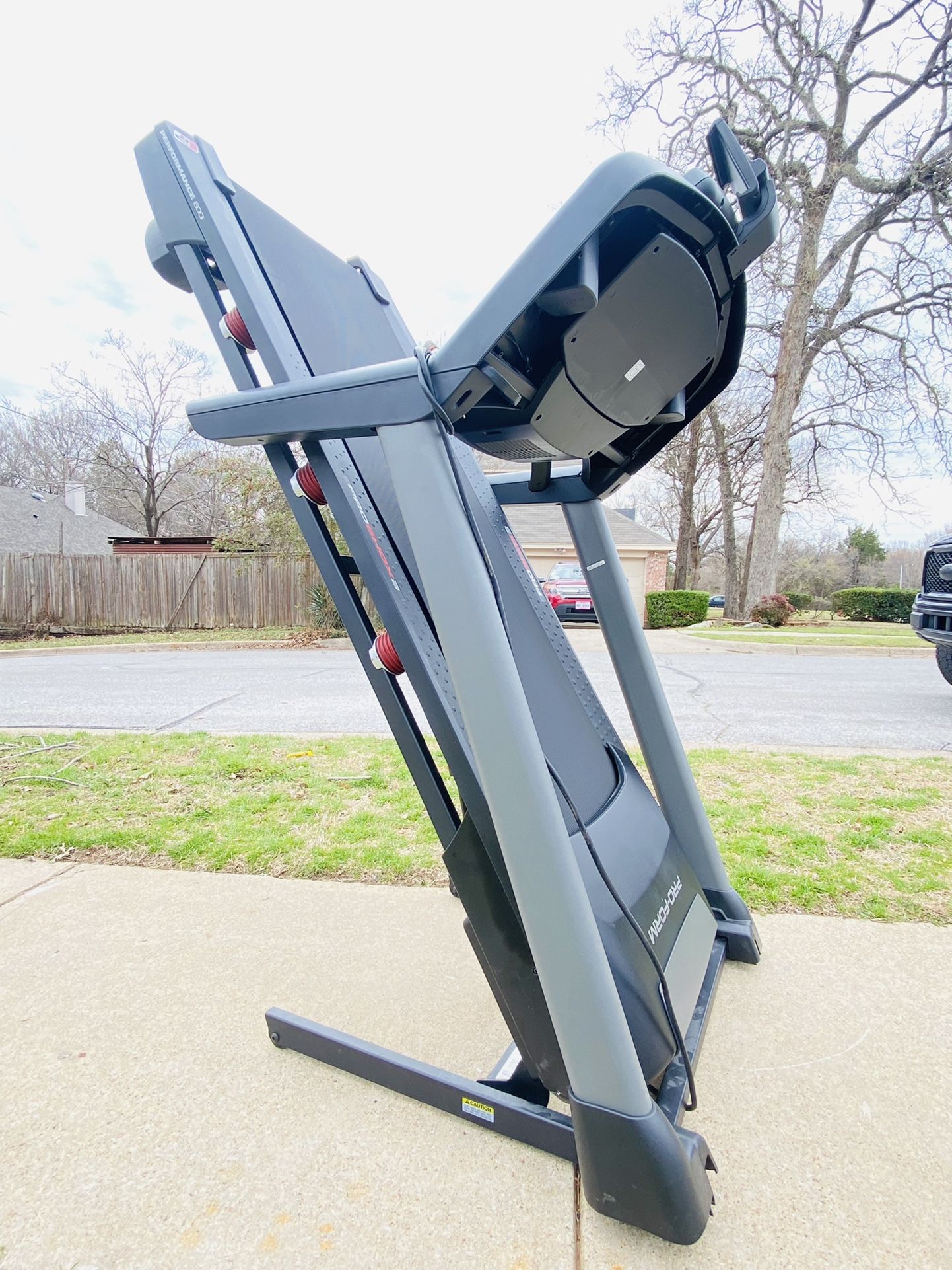 Proform Performance 600i Treadmill With Incline