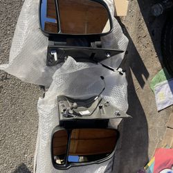 Left and right mirror
