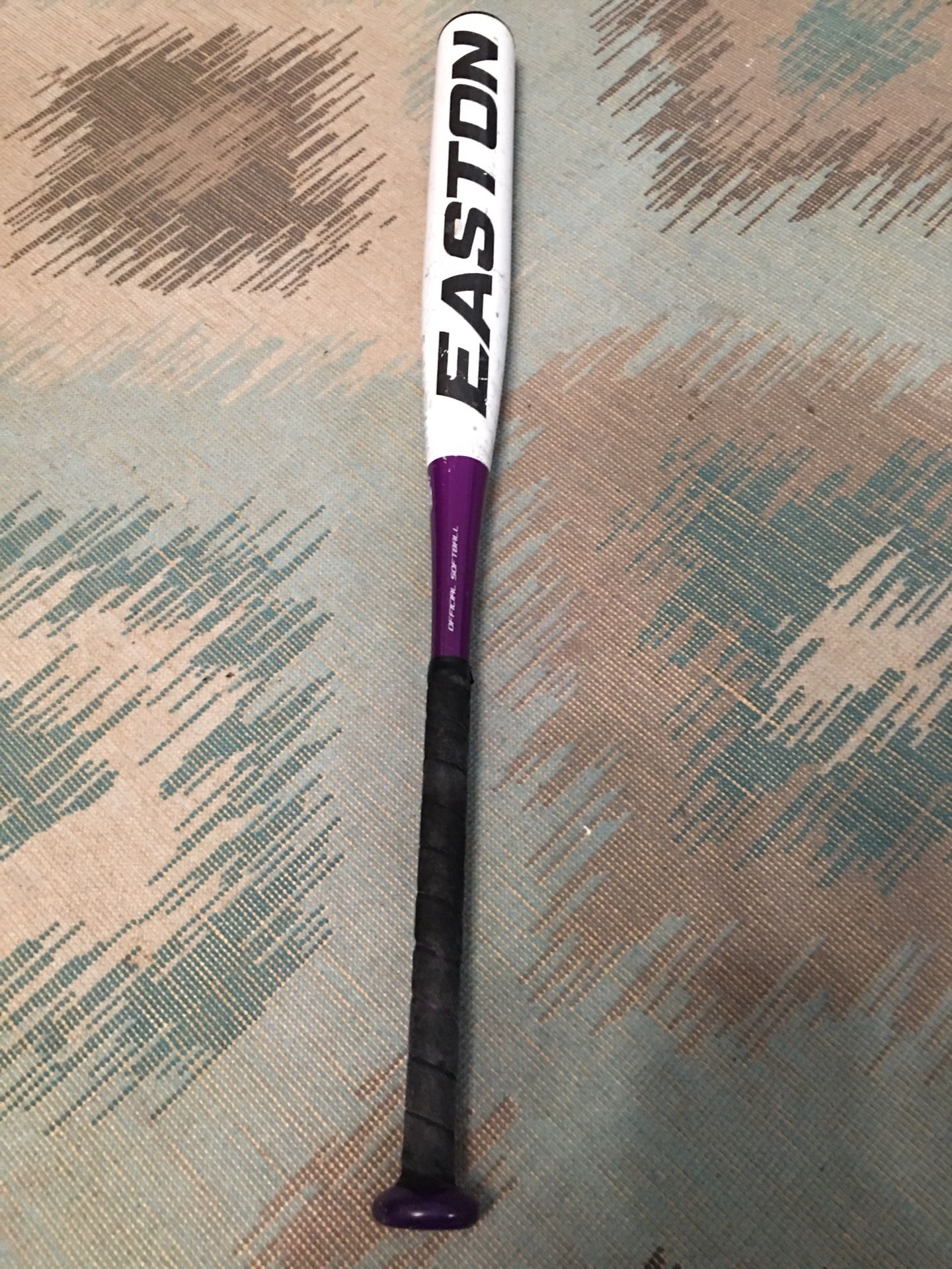 Easton Synergy Fastpitch Softball Bat, FP15, 30 Inch, 19 Oz, 2 1/4 Inch Barrel.
