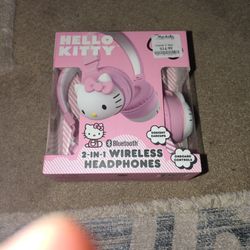 Hello Kitty 2-in-1 Wireless Headphones 