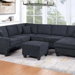 Black Sofa Sectional w/ Ottoman & USB Ports 