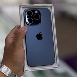 iPhone 15 pro max Unlocked 💸$10.00 Today 