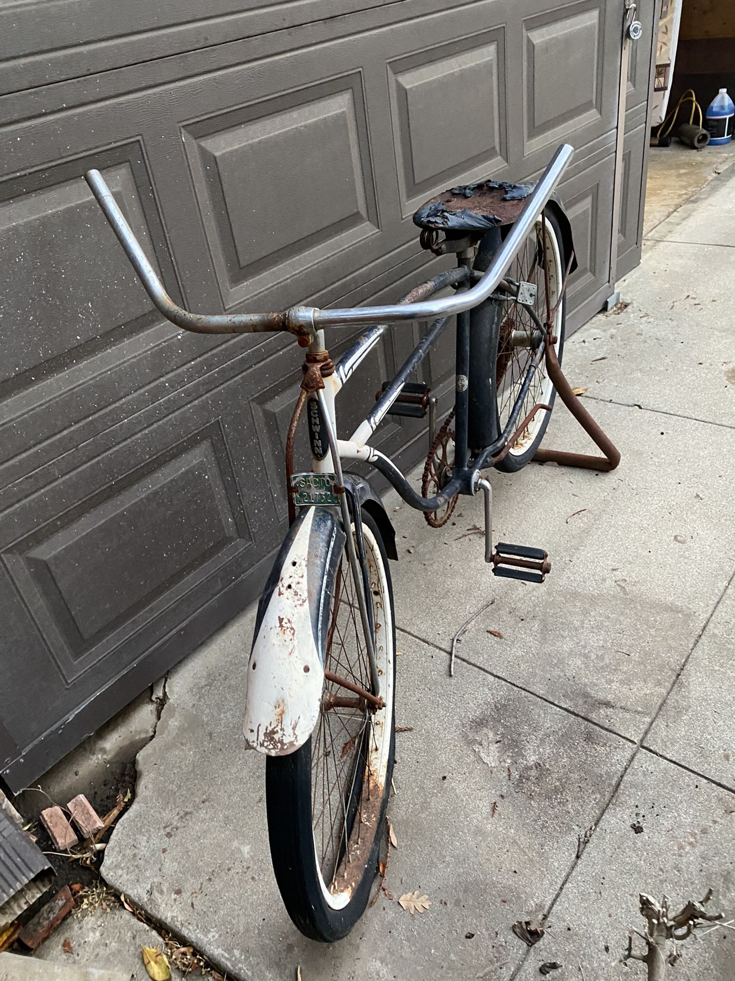 Antique Schinn Bike