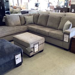 Altari 2pc Sectional with Chaise