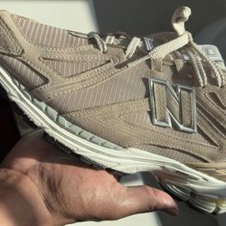New Balance 1906R Sz10