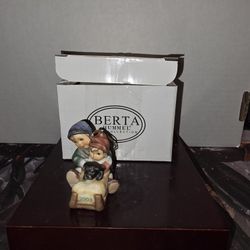 "Away We Go" Hummel Ornament 