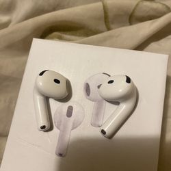 AirPods 4