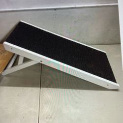 Adjustable Wooden Pet Ramp 