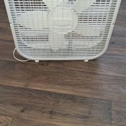 Lasko Box Fan