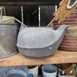 Iron vintage pot. ARLINGTON
