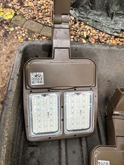 Pole light fixtures