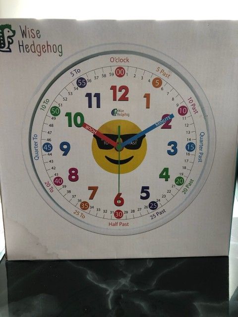WISE HEDGEHOG Telling Time Teaching Clock, Silent Non Ticking Analog Battery
This Clock is in good used condition. It's not ticking and easy to read