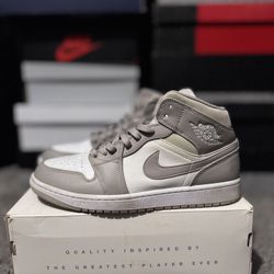 Air Jordan 1 Mid Linen