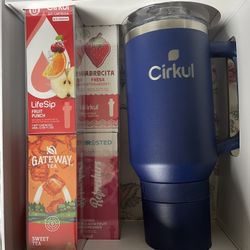 Cirkul Tumbler - 40oz- Includes 4 Cartridges 