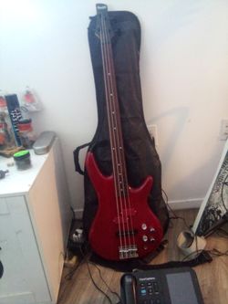 Ibanez Studio Stereo Fretless bass $180