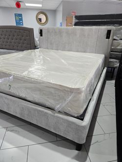 King Sizes bed with Mattress