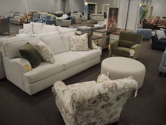 Sklar Peppler Victoria Round Arm Sofa - Ivory | Couch | Living Room Couch