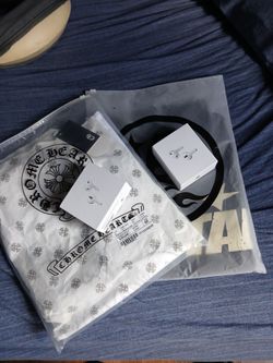 Designer and airpods
