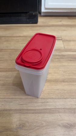Tupperware Super Cereal Storer