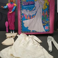 1977 Vintage Barbie Fashion Doll ,Doll Case and Clothes