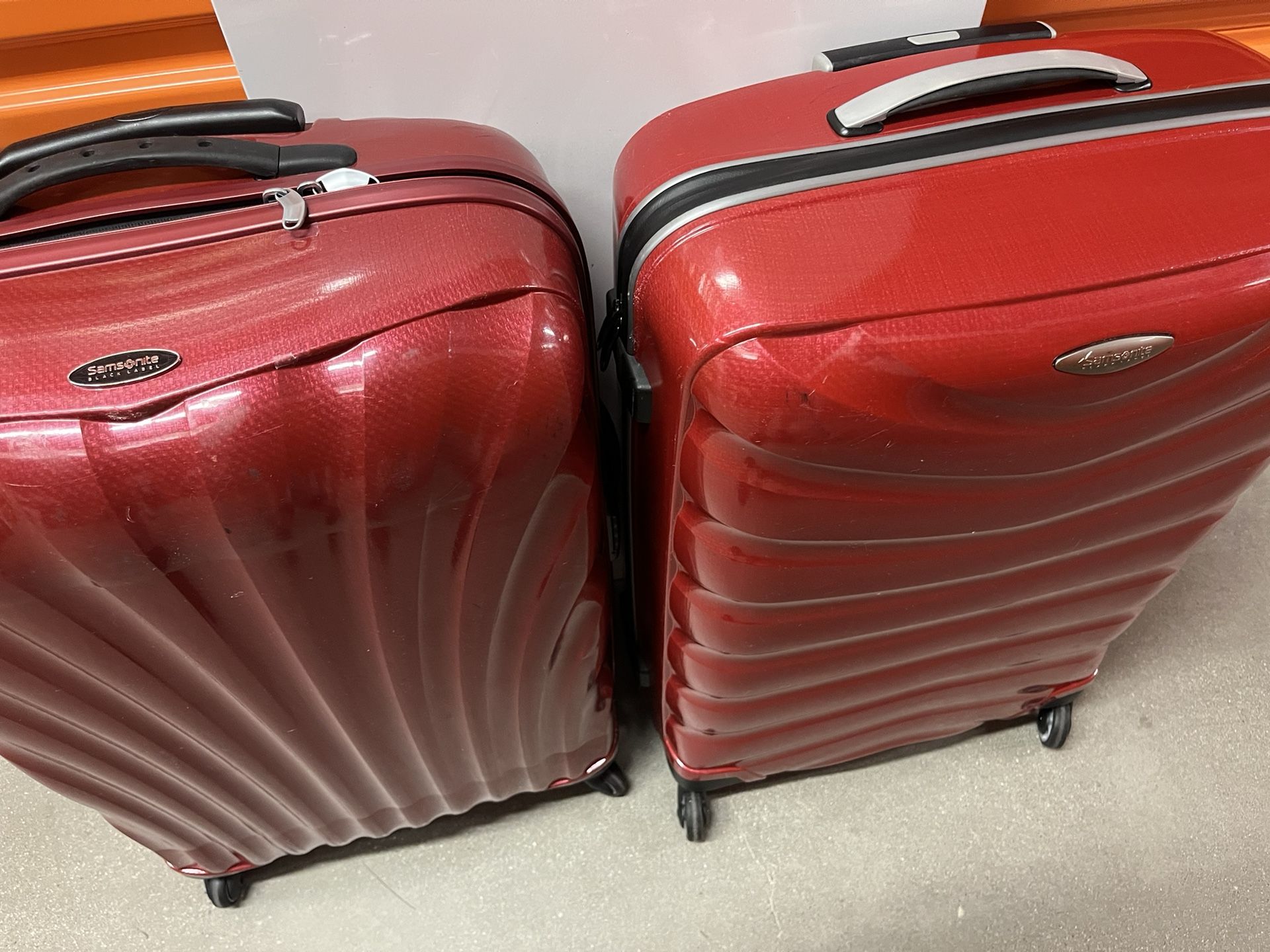 Set of Samsonite Black Label 360 Degree Rolling Luggage Suitcases