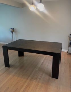 Restoration Hardware Dining Room Table
