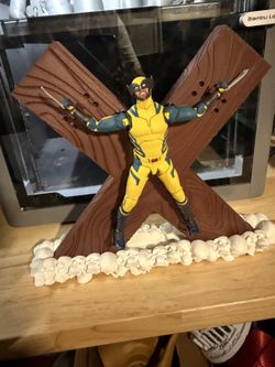 Custom 3D-Printed Wolverine Diorama Base - Uncanny X-Men #251 Cover Art