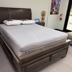 Queen bed (FREE 24H DELIVERY AND SETUP)