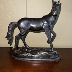 Beautiful Vintage Patinaed Bronze Horse Statue 