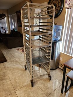 Flat Pan Tray Holder Plus 6 Flat Trays $150