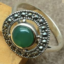 Size 7.75 solid sterling silver ring