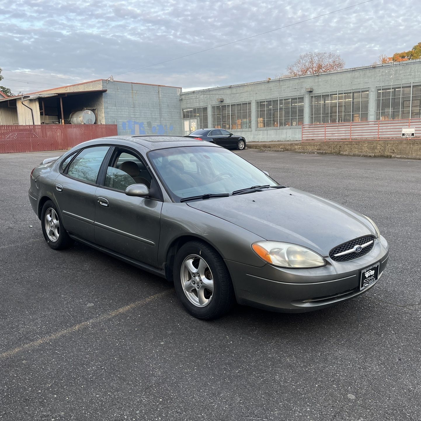 2003 Ford Taurus