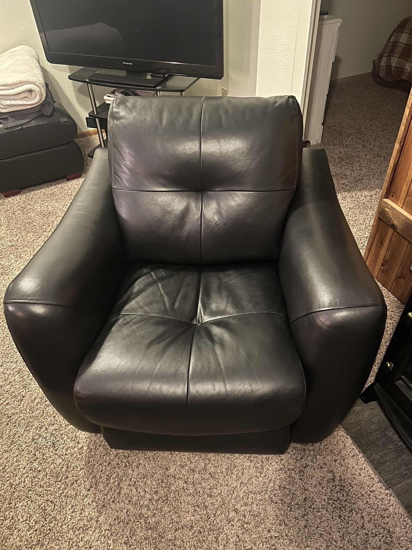 Black Leather Chair and Ottoman - Great Condition