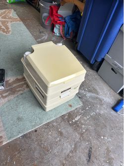 Mobile Porta potty