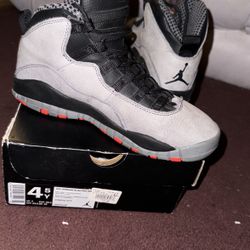 Youth AIR JORDAN 10 RETRO GS for Sale in San Diego CA OfferUp