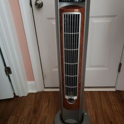 Lasko Tower Oscillating Fan With Remote 