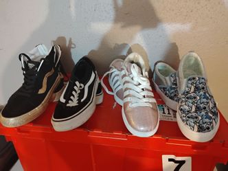 Girls shoes $10