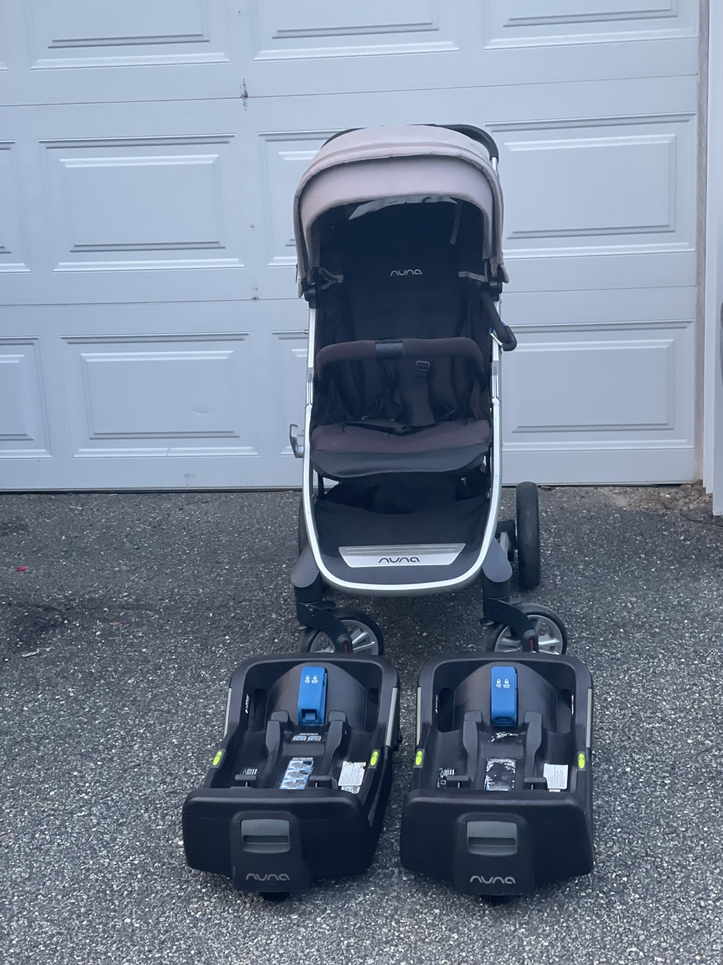 Nuna Tavo Stroller and Pipa Car Seat Base