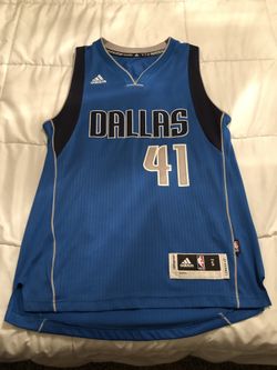 Dallas Mavericks jersey