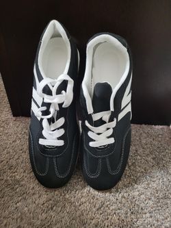 Womens Shoes Size 9